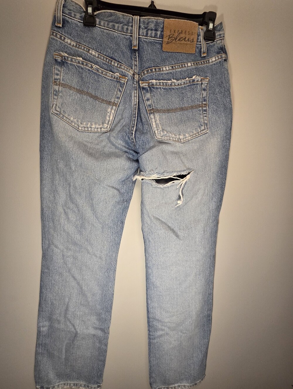 Vintage Express Bleus Heavily Distressed Straight Crop Blue Jeans